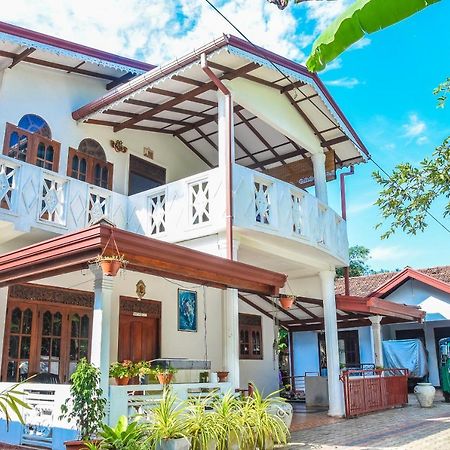 Rashmi Homestay Balapitiya Esterno foto