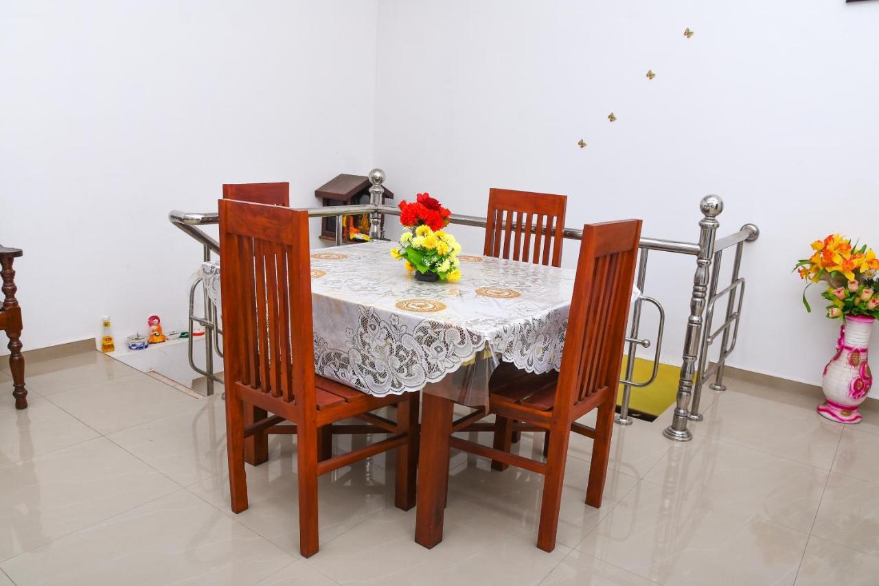 Rashmi Homestay Balapitiya Esterno foto