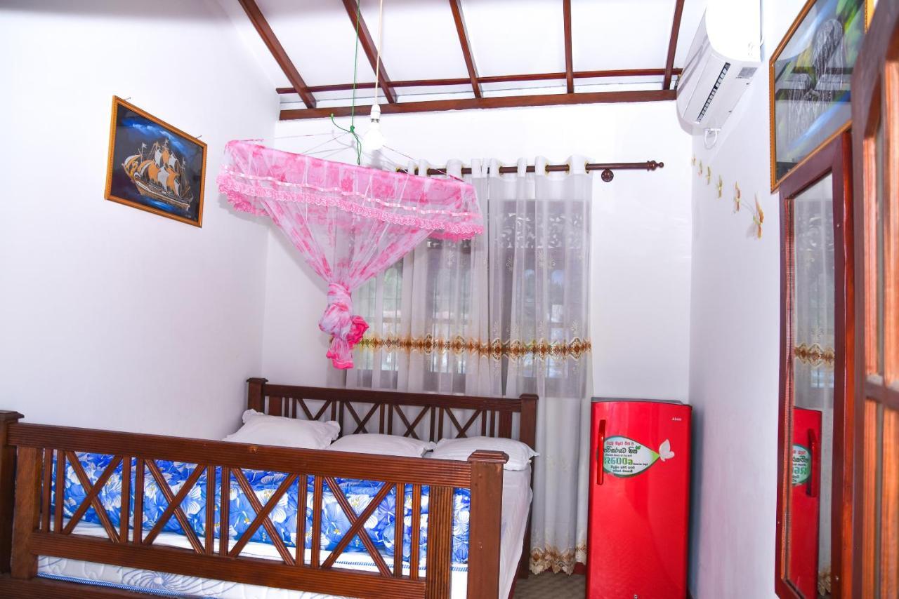 Rashmi Homestay Balapitiya Esterno foto